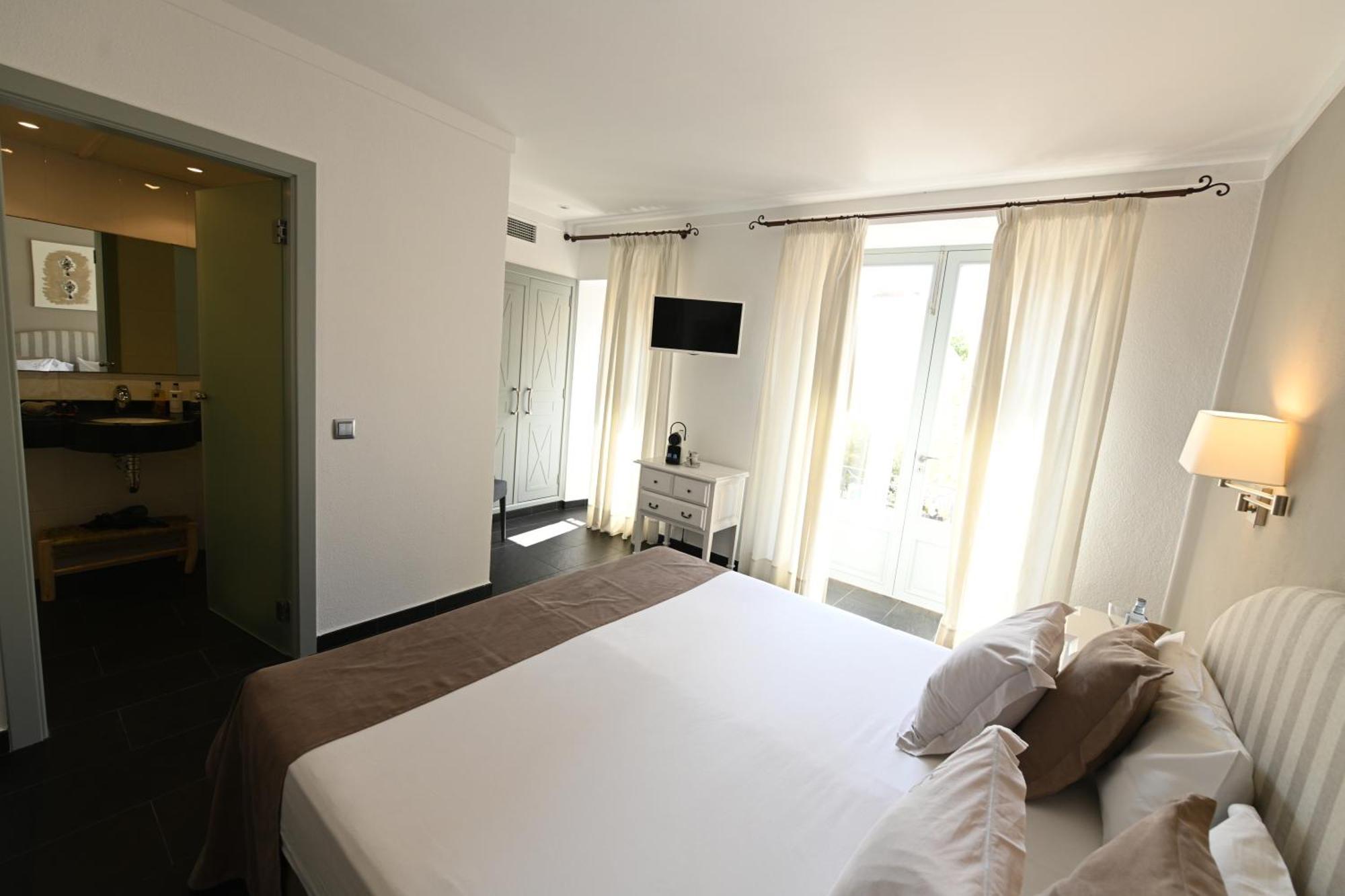 Stadthotel Santanyi Ngoại thất bức ảnh